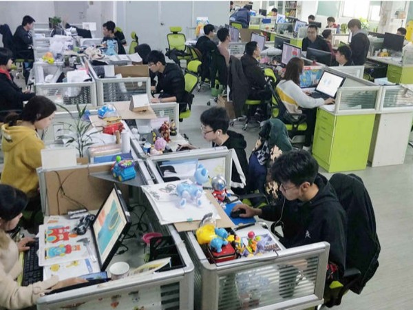 定制一款塑胶玩具需要多少钱？